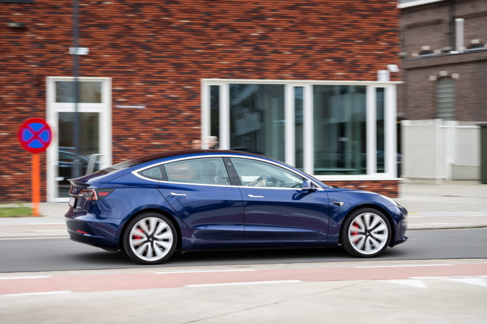 Tesla 3 Sells Like Hamburgers In The Netherlands