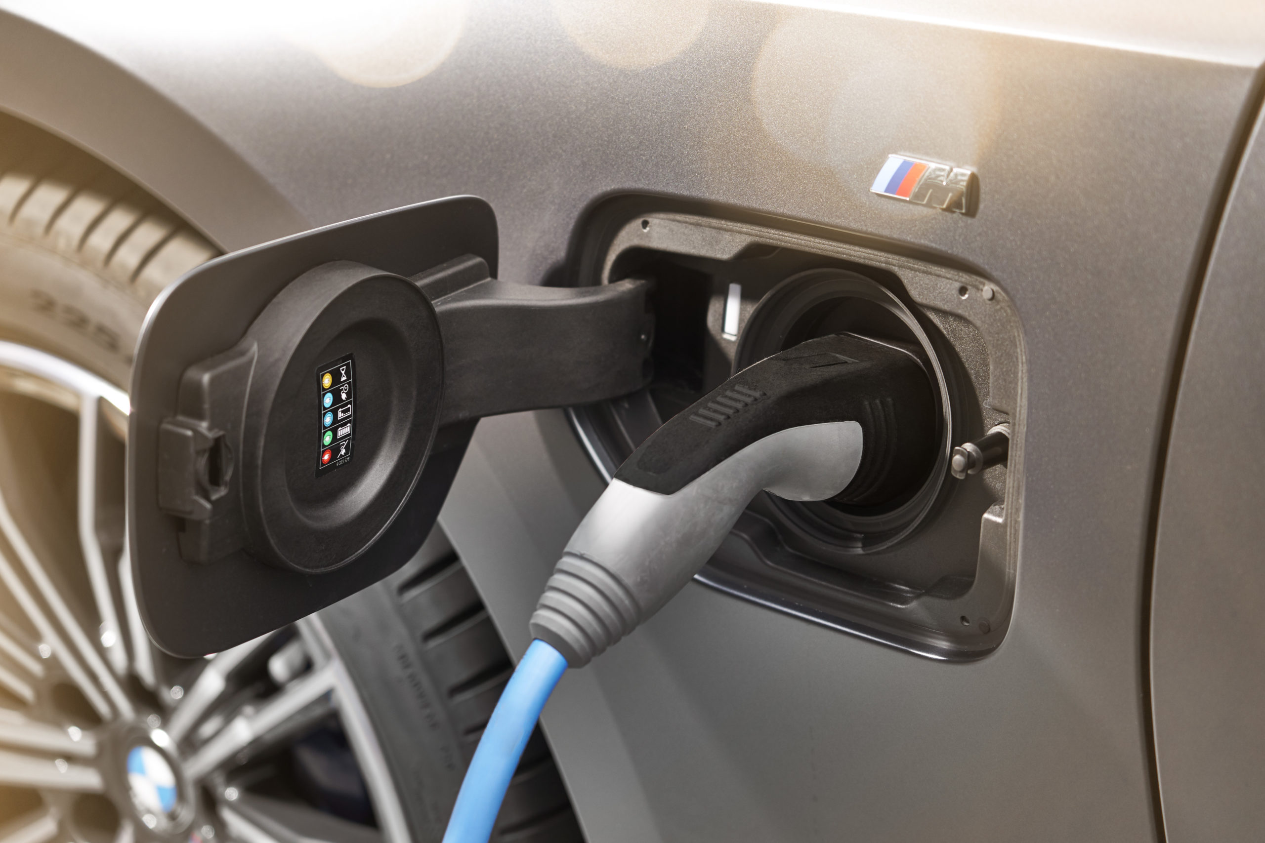 Bmw Plug In Hybrids To Go Electric In Edrive Zones Newmobilitynews