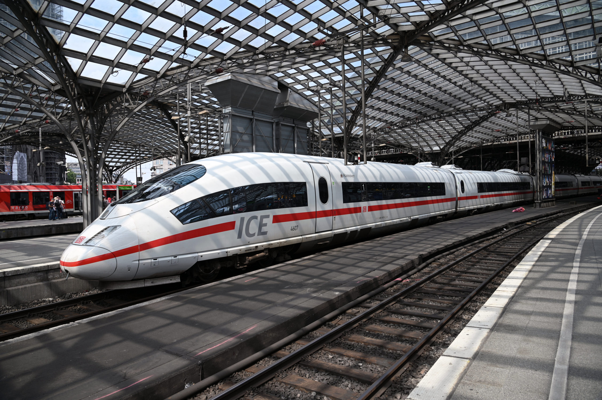 Deutsche Bahn invests €1 billion in highspeed trains