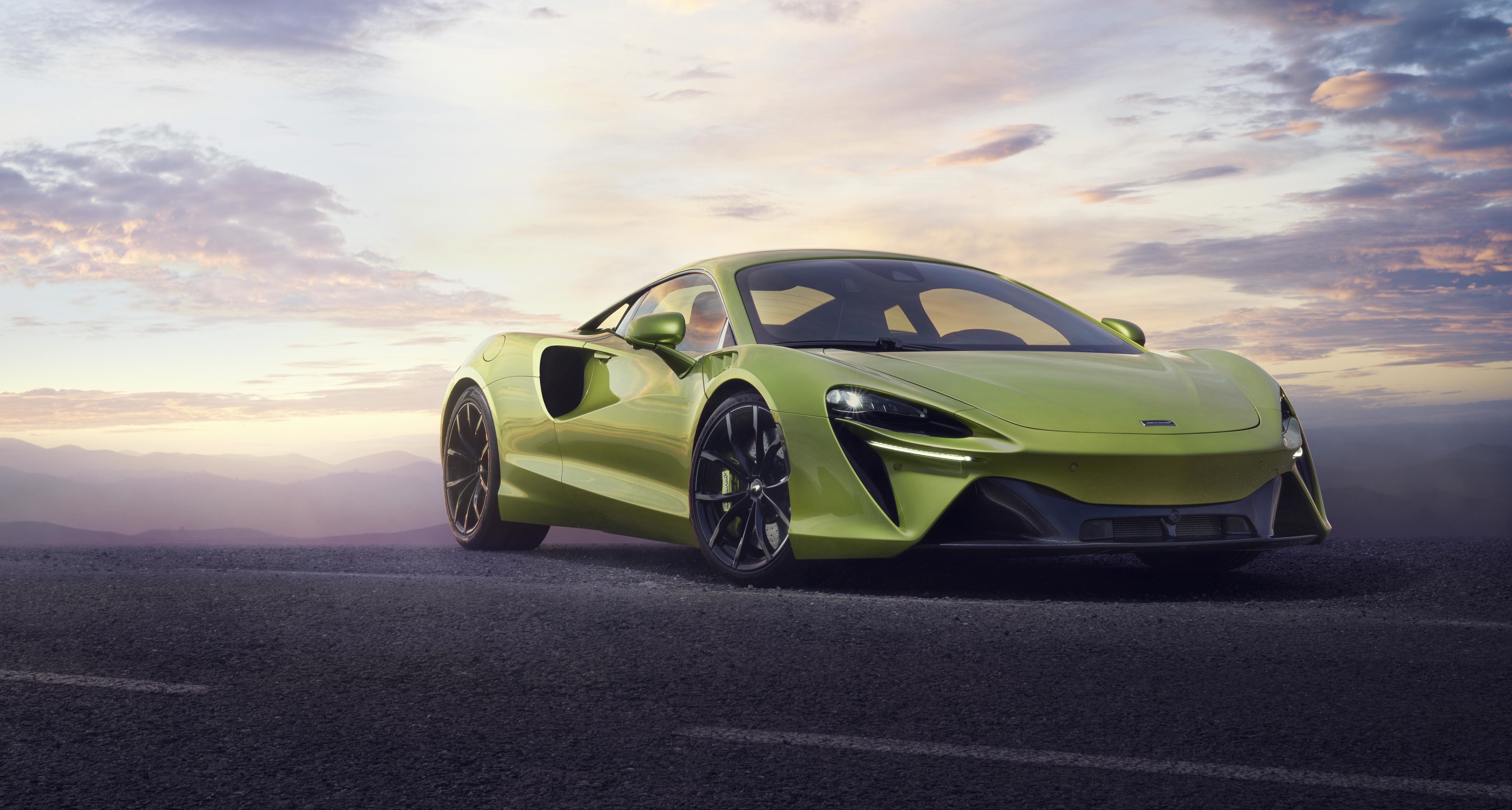 McLaren presents hybrid Artura, ‘the next generation supercar’