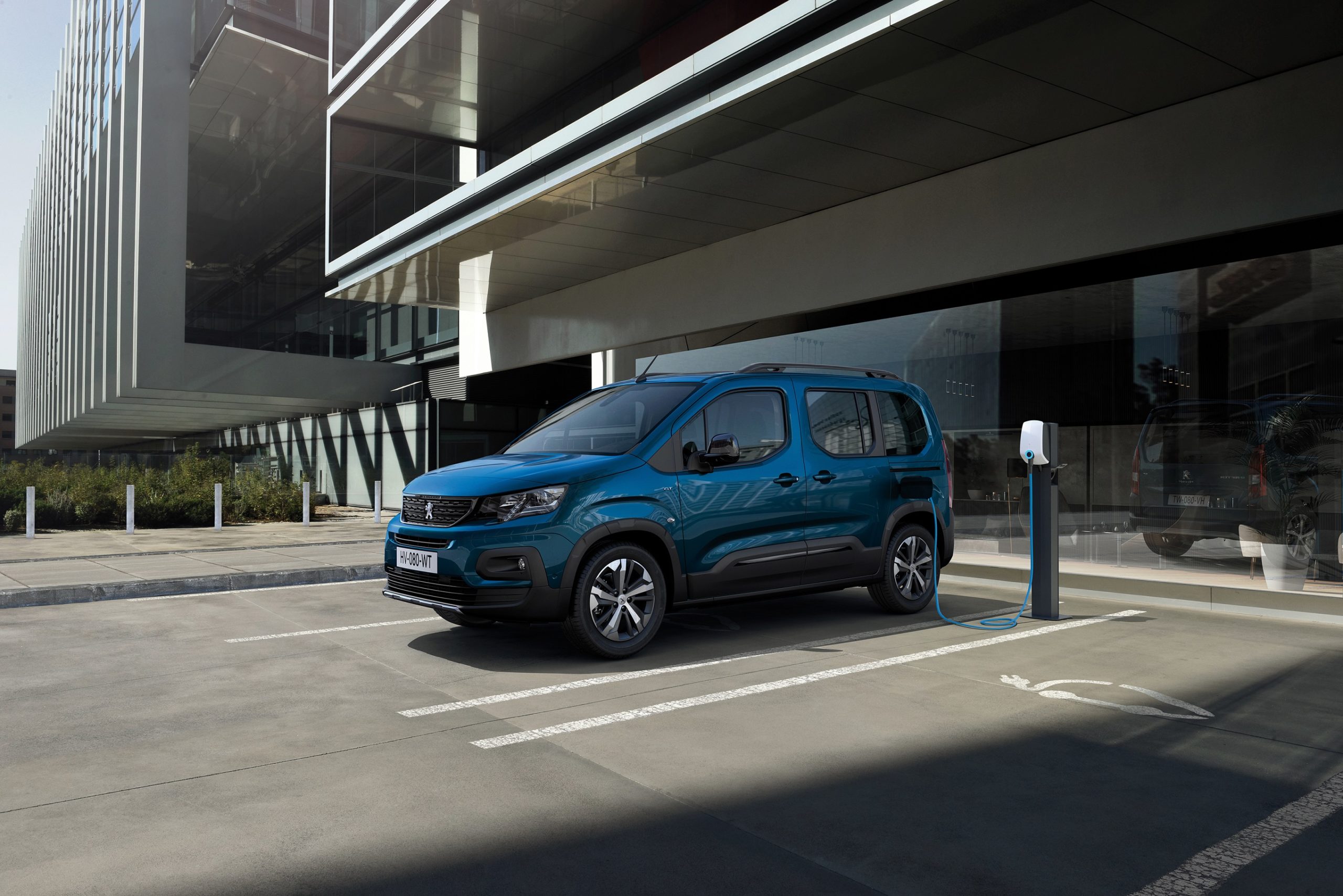 Peugeot plant elektrische 'ludospace' e-Rifter