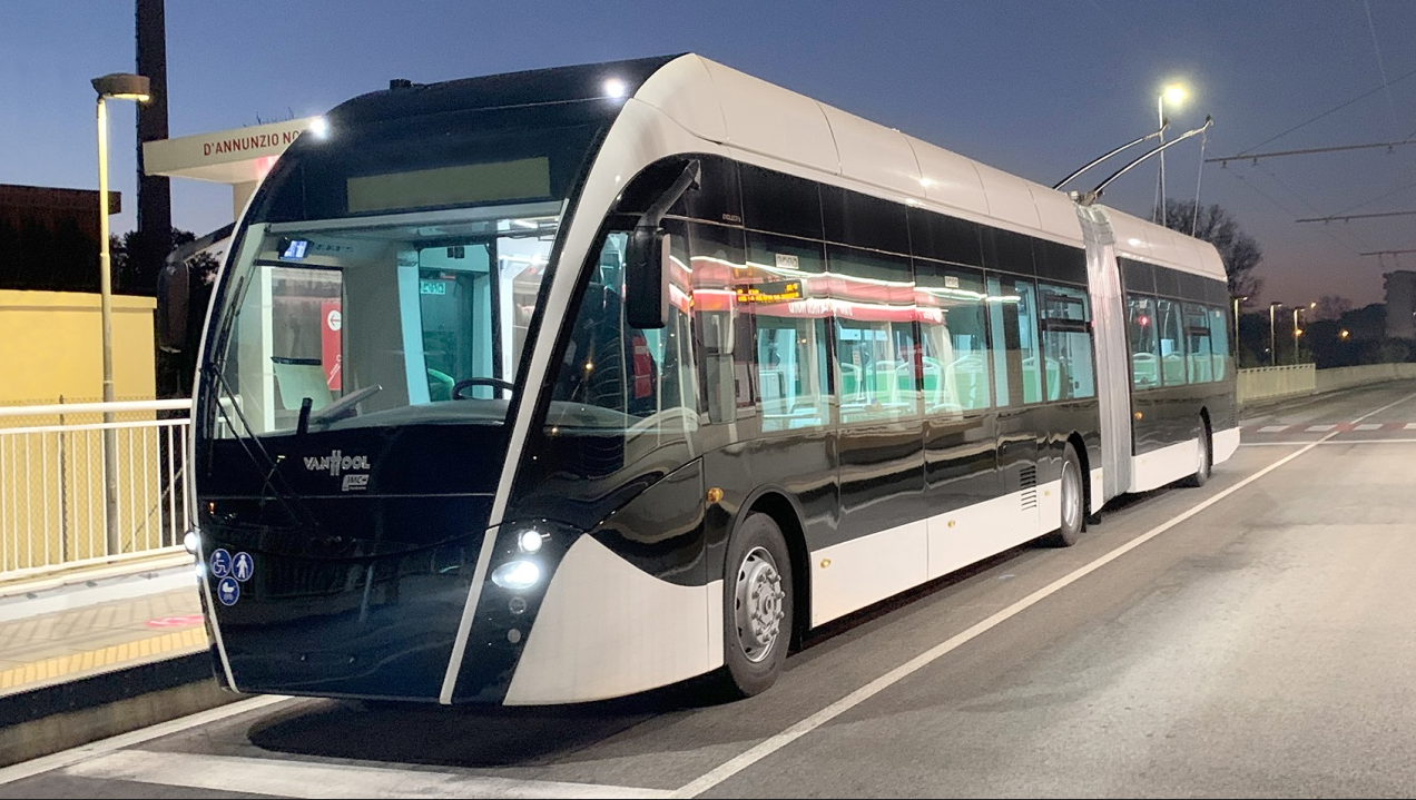Van Hool: zes batterij-elektrische trolleybussen voor Pescara