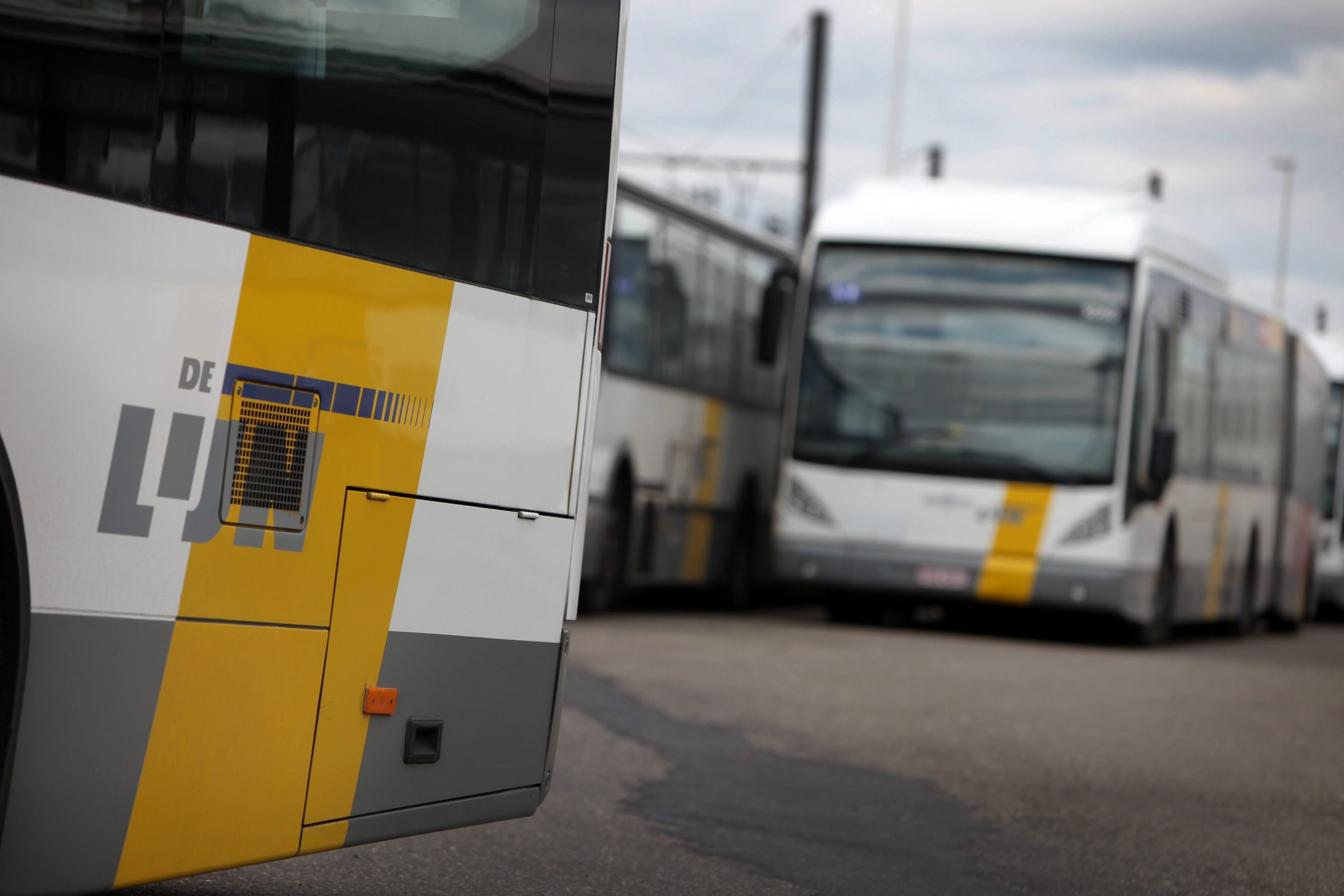 De Lijn wijst depots toe voor eerste 63 e-bussen