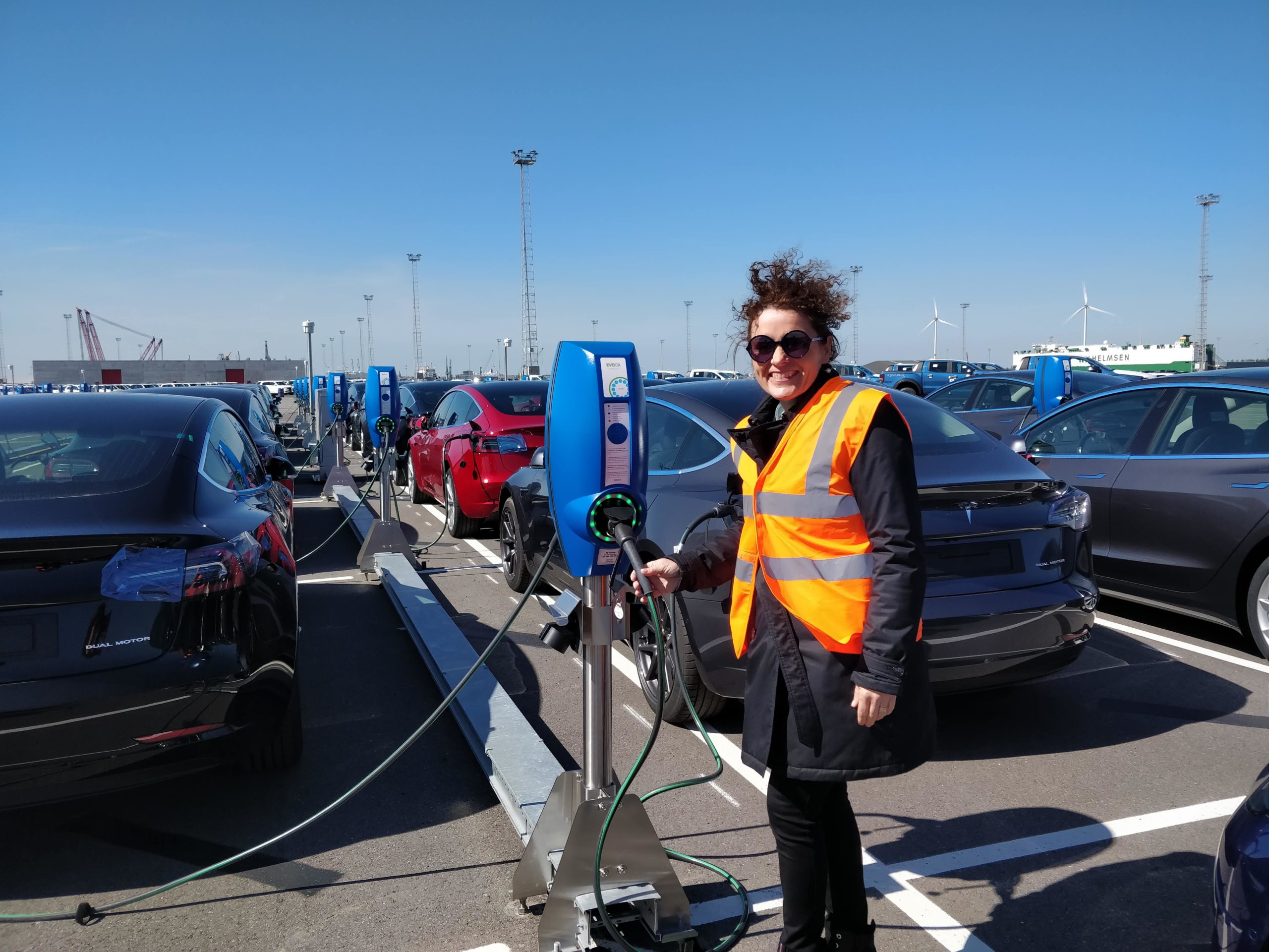 Zeebrugge: windmolens om duizenden Teslas en Chinese EV's op te laden