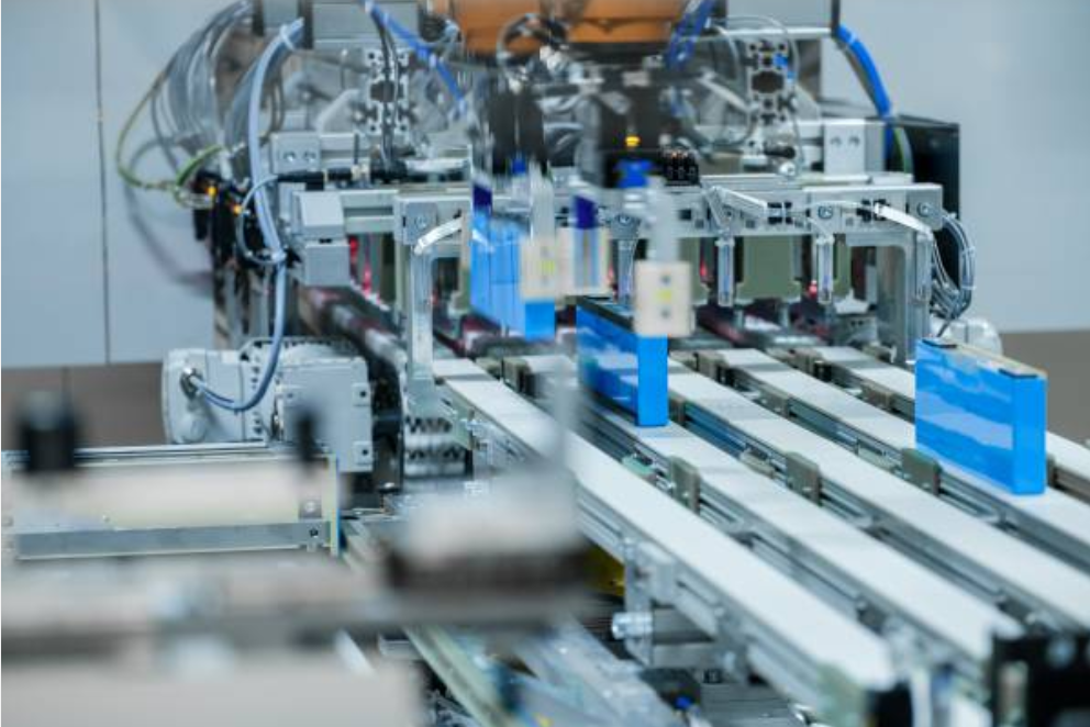 BMW verhoogt de productie van batterijcomponenten in Duitsland