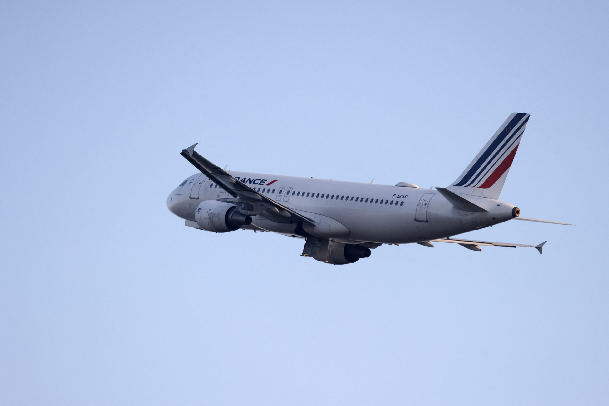 Le projet de loi français sur le climat prévoit des zones à faibles émissions et l'interdiction des vols de courte durée