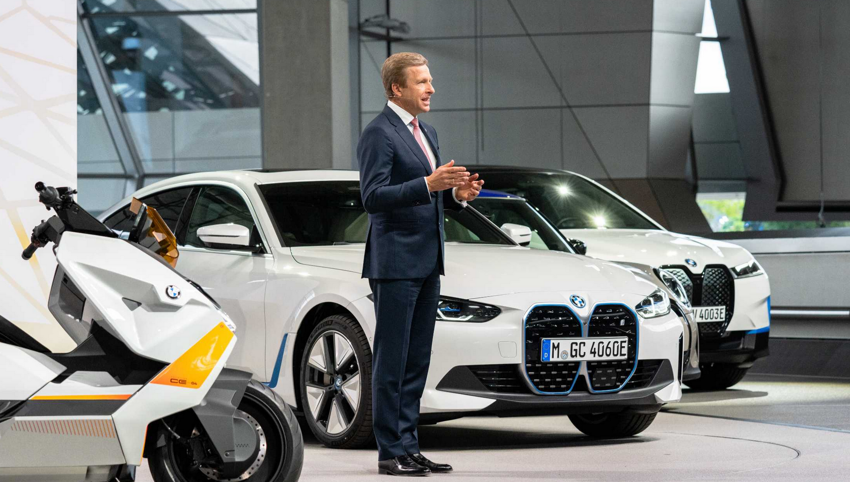 BMW verwacht 50% EV-verkoop in 2030