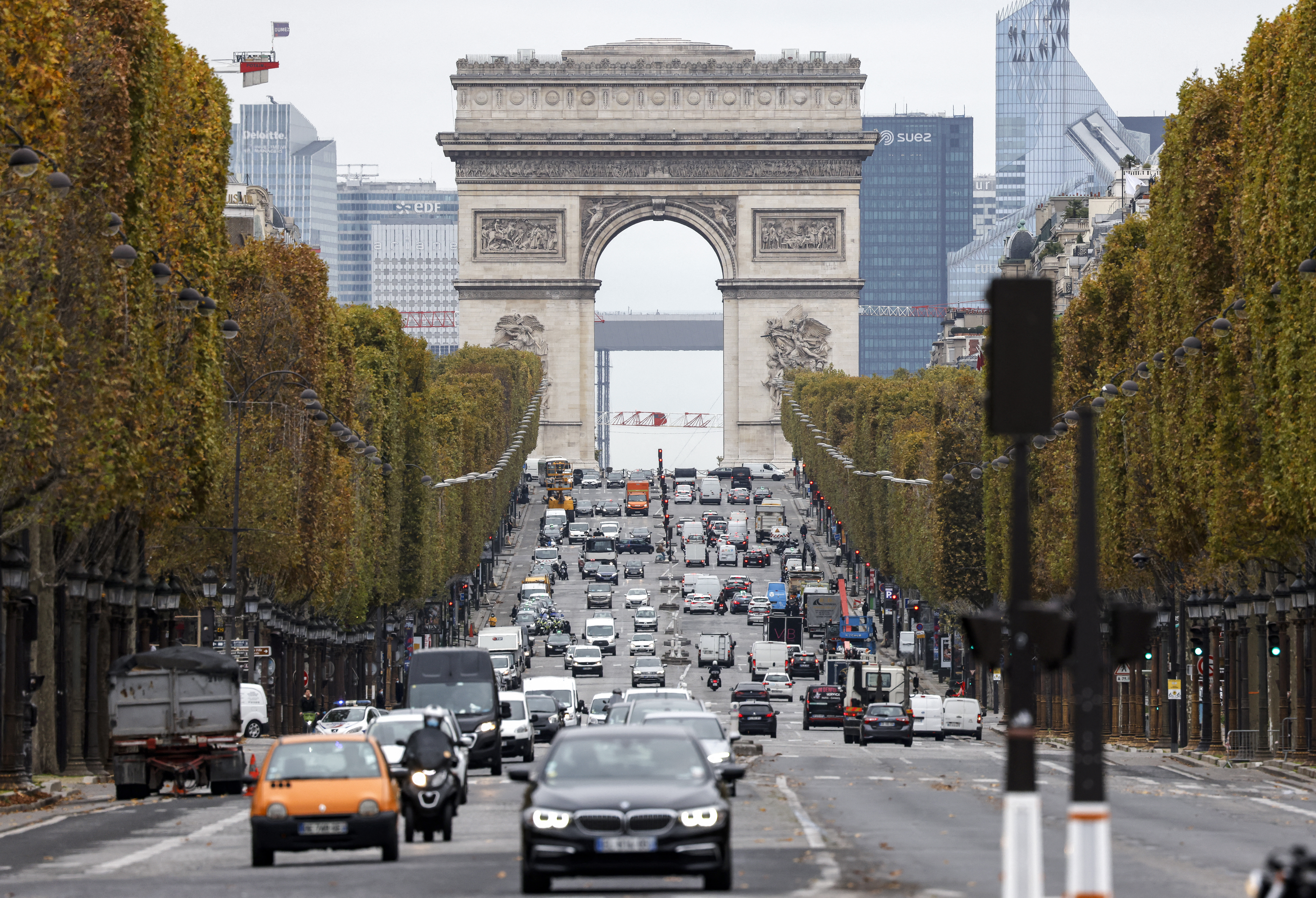 Parijs vertraagt tot 30 km/u