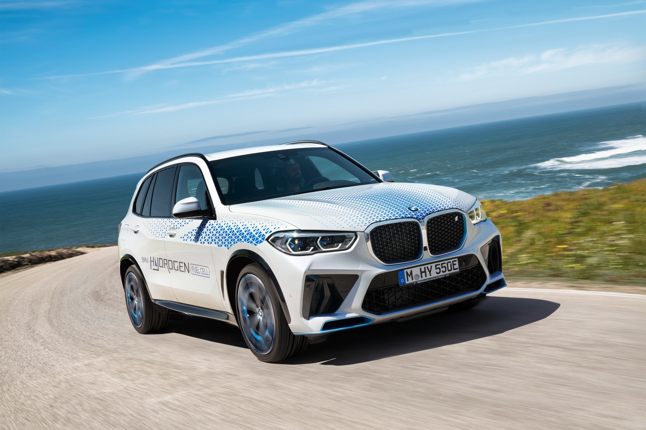 BMW demonstreert iX5 Waterstof op de IAA Mobiliteit in München