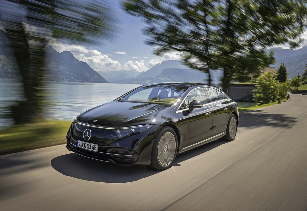Daimler start verkoop elektrisch vlaggenschip Mercedes EQS