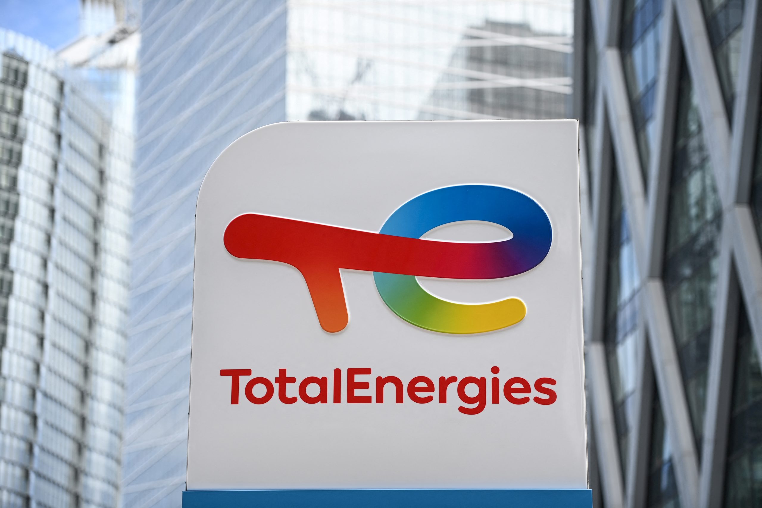 TotalEnergies installera 11 000 bornes de recharge rapide en Chine