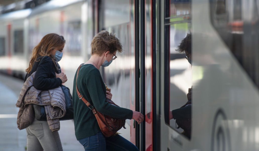 Le plus grand nombre de personnes dans les trains et le métro belges depuis le début de la pandémie