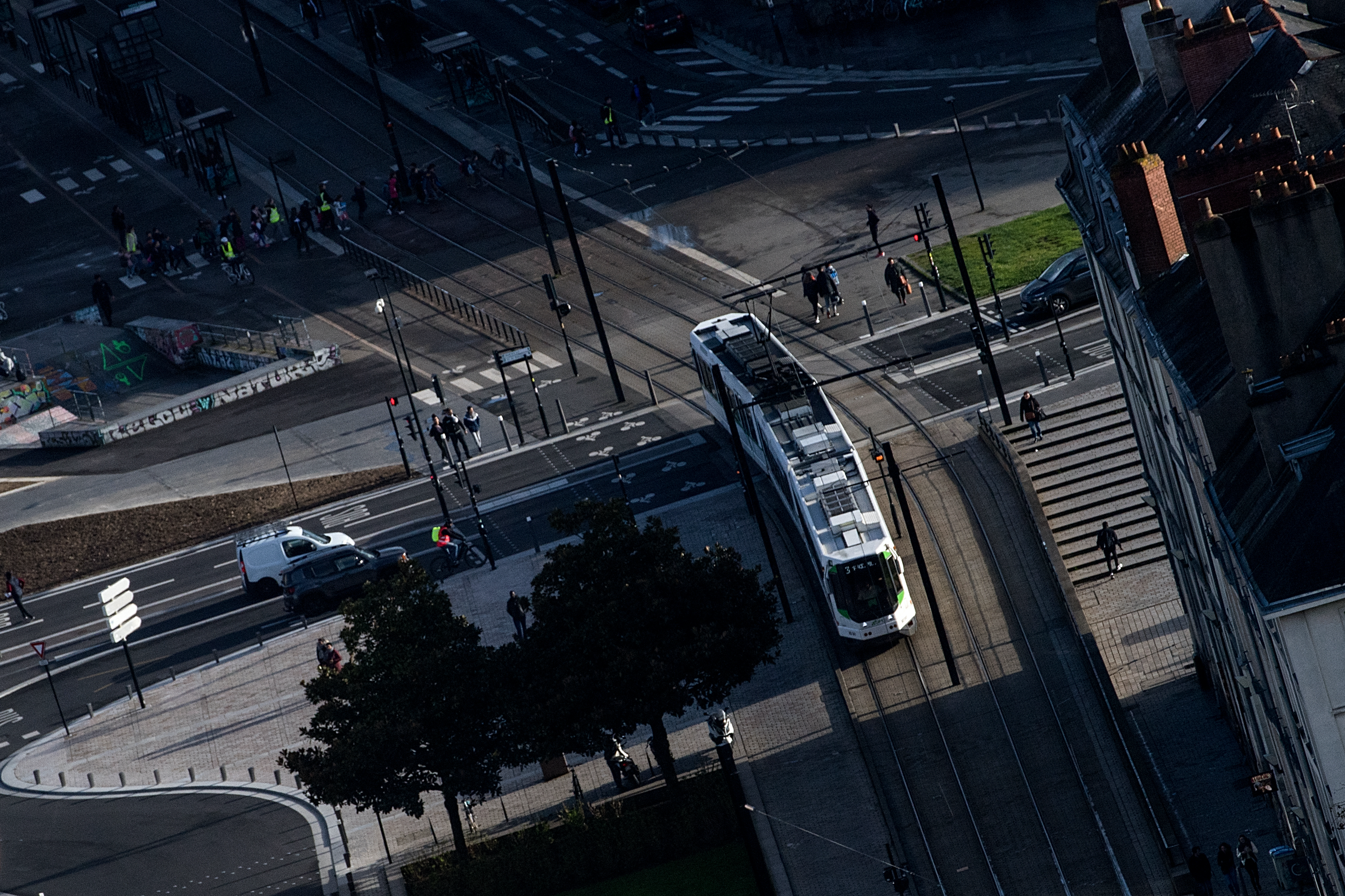 La France investit 900 millions d'euros dans 162 nouveaux projets de transport public