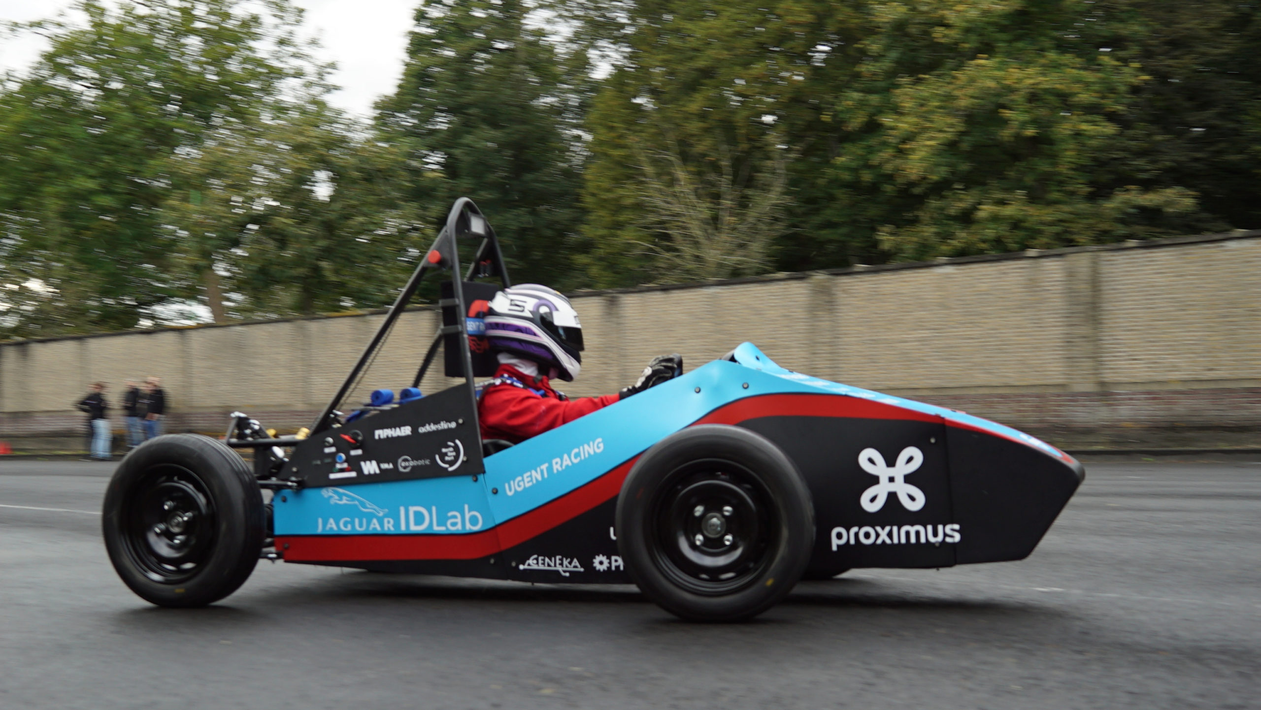 UGent students aspire to EU top with self-driving racing car