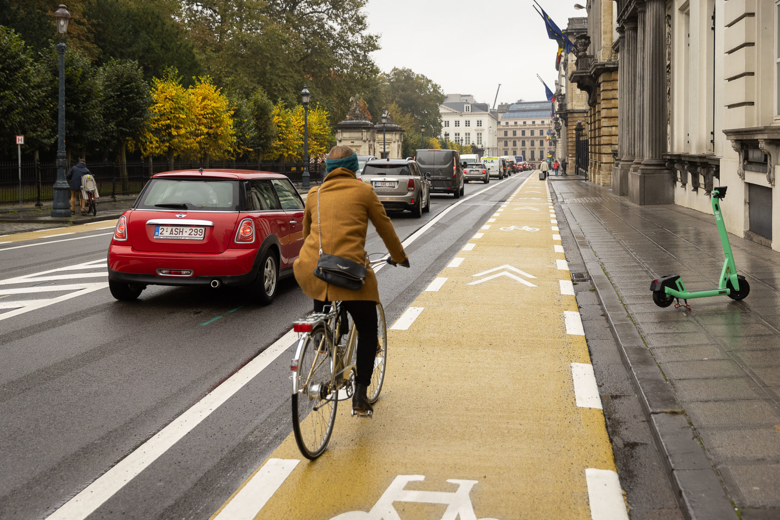 New bikeway in front of Belgian Parliament inaugurated