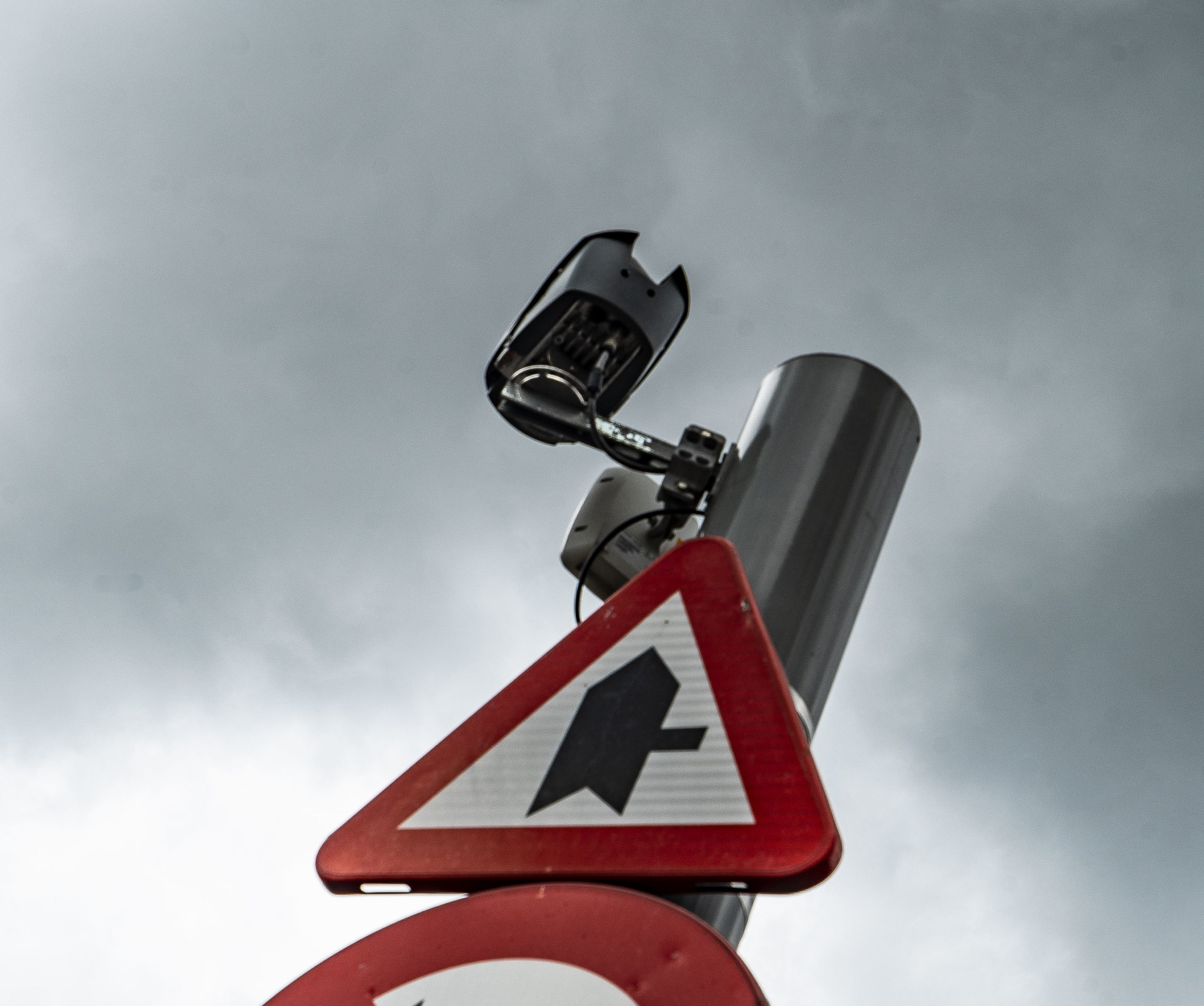 Vias: ‘ANPR cameras catch 14 motorists per hour using phone’