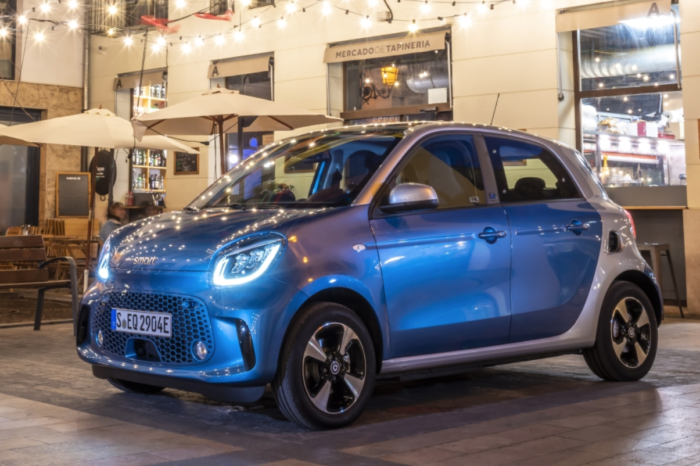 Smart EQ Forfour is out