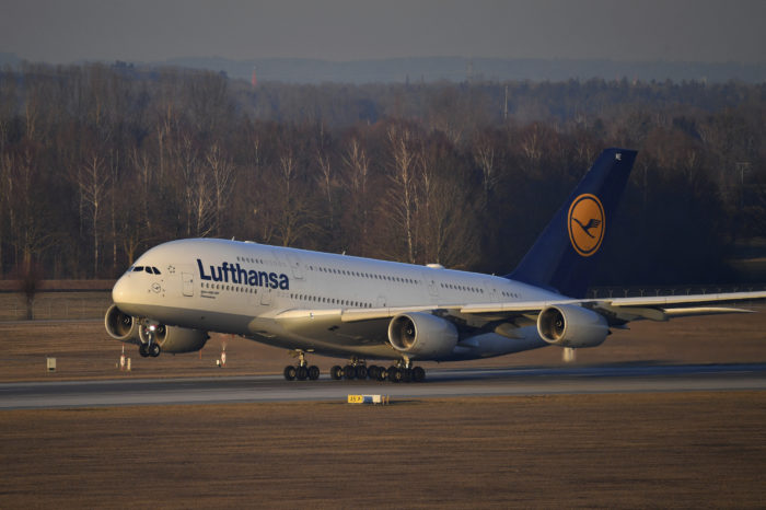 Sick pilots force Lufthansa to cancel 33.000 flights