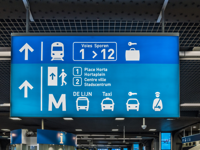 La région bruxelloise prolonge le tram 7 et adopte un plan pour les taxis