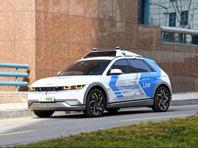 Hyundai kicks off autonomous ride-hailing service in Seoul