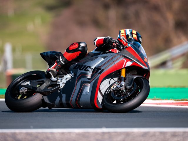Ducati onthult de specificaties van haar allereerste Moto E racemachine