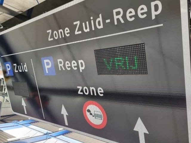 Ghent installs smart LED panels to improve traffic flow