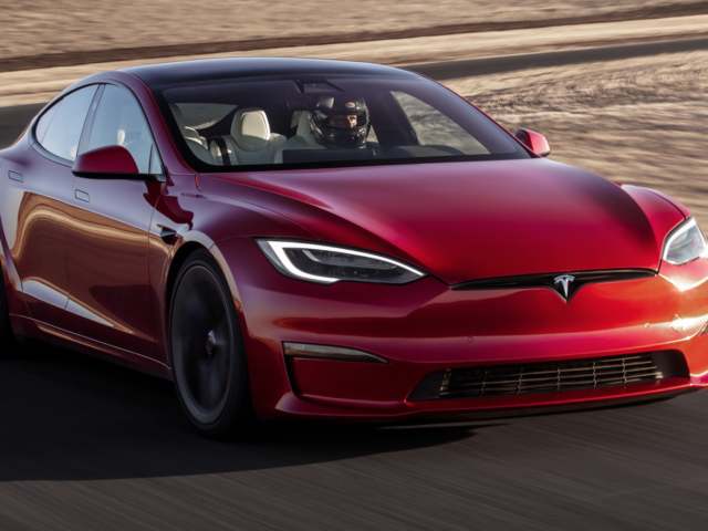 Tesla’s top models available again in Europe