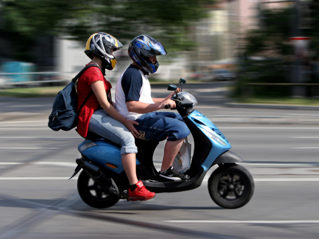À Bruxelles, la LEZ s'appliquera également aux cyclomoteurs à partir de 2025