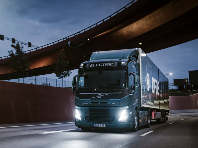 Bedrijfscoalitie roept op tot deadline van 2035 voor emissieloze vrachtwagens in EU