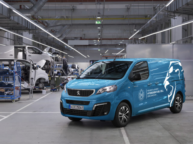 Stellantis partners with Qinomic to retrofit vans with EV power