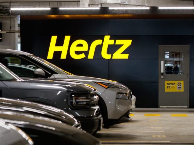 Hertz zet 25.000 EV's in voor Uber-chauffeurs in Europa