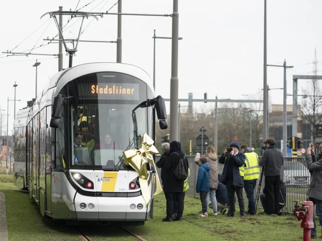 Antwerp inaugurates new ‘city liner’ trams