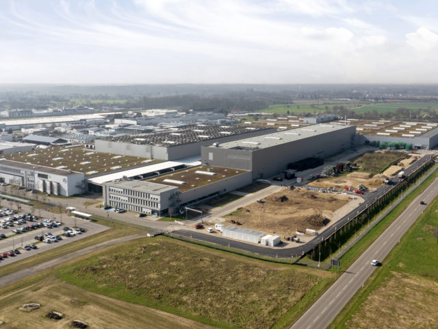 Mercedes begint met de bouw van de eerste batterijrecyclingfabriek