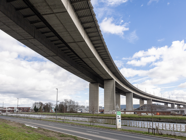 Début des travaux de rénovation du viaduc du Ring de Bruxelles, qui dureront huit ans