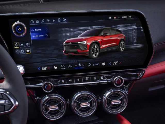 GM scraps Apple CarPlay and Android Auto to sell more subscriptions