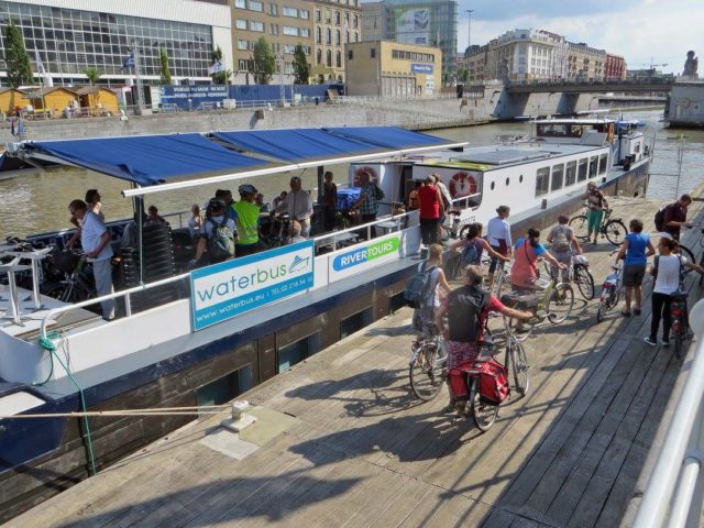 Brussels waterbus transported more than 45 000 people