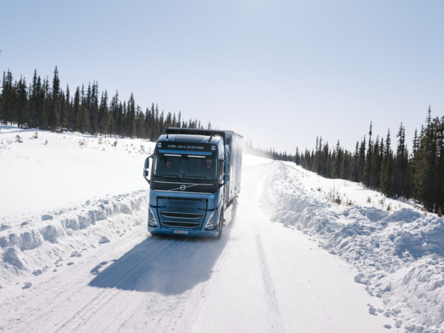 Volvo starts testing 1.000 km range hydrogen truck on public roads