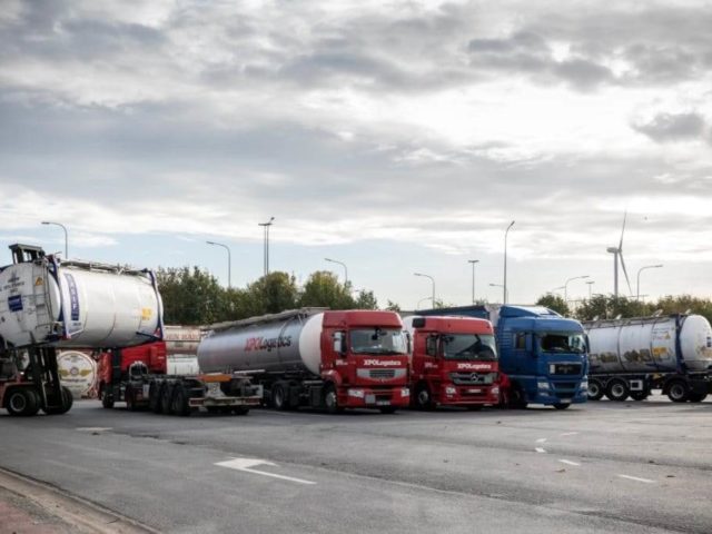 800 000 fewer trucks, but record of €838 million of km tax revenue