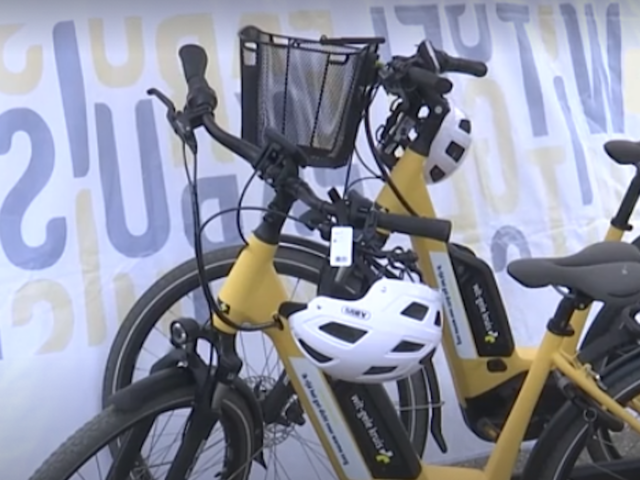 Wit-Gele Kruis nurses on e-bikes to avoid traffic congestion