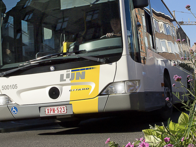 TreinTramBus dénonce l'abandon de la politique des bus De Lijn