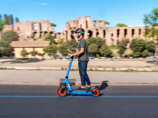 Rome follows Brussels and drastically reduces e-scooters