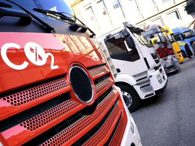 Mixed reactions on EU27 confirming truck CO2 targets
