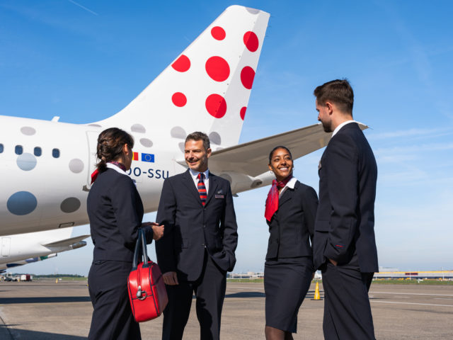 Brussels Airlines cabin crew threaten to strike over Christmas