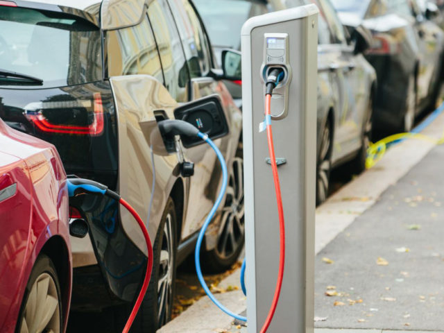 Brussels municipalities want to tax electric charging points
