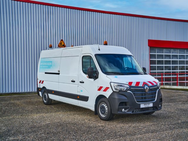 Hyvia shows new hydrogen fuel cell for current Renault Master