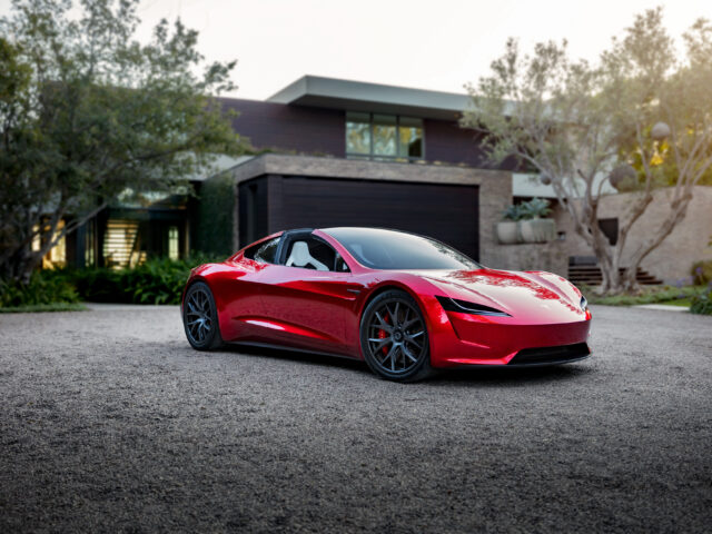2025 Tesla Roadster featuring sub-1 sec zero to 60 mph time?