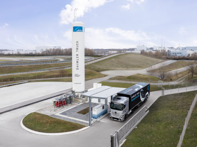 Nikola and Daimler Truck inaugurate new hydrogen stations