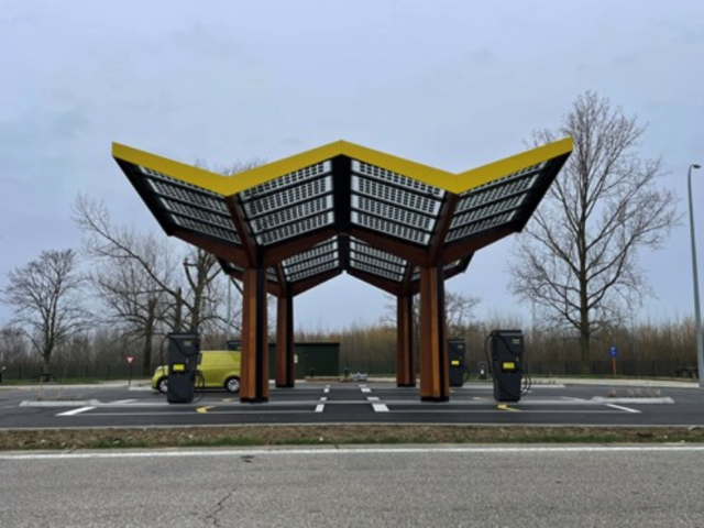 Fastned Walshoutem first with 400 kW chargers in Belgium