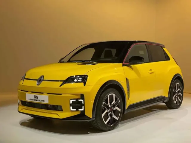 Renault reveals production-ready R5 E-Tech in Geneva