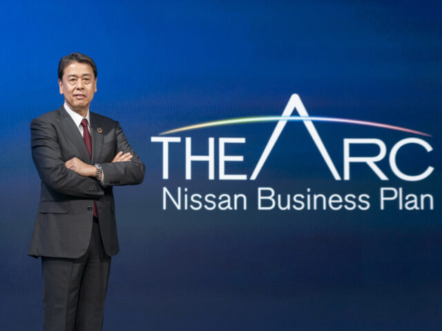 Nissans 'De Boog': 30 nieuwe modellen en meer winst om de Chinezen aan te pakken